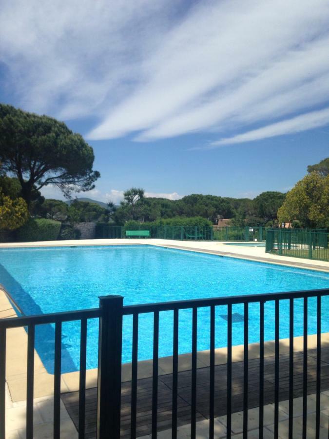 Agreable Studio Proche Sttropez Piscine Et Tennis Ґассен Екстер'єр фото